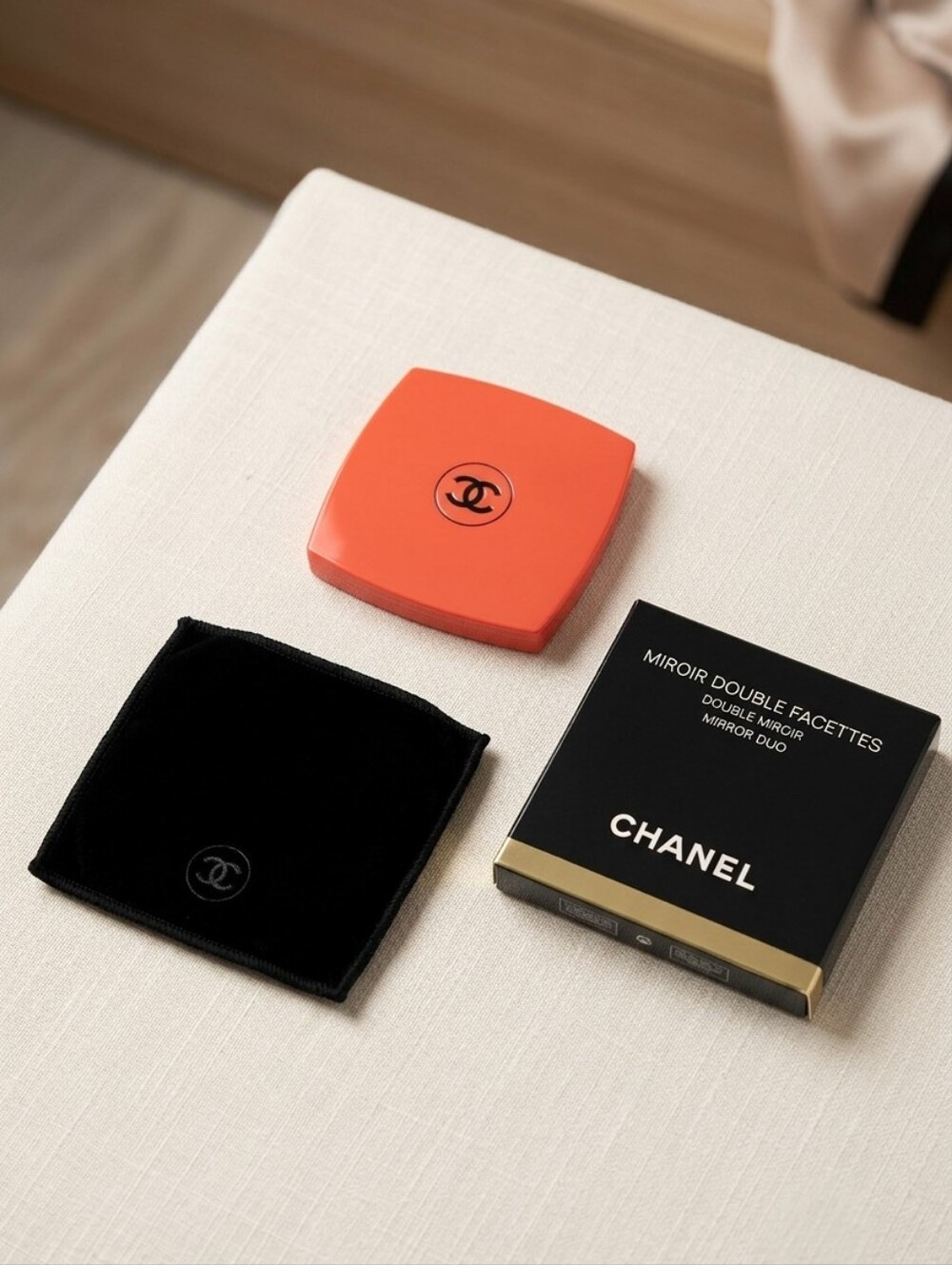 CHANEL Miroir Double Facettes Mirror Duo Orange NIB Velvet Pouch 137500